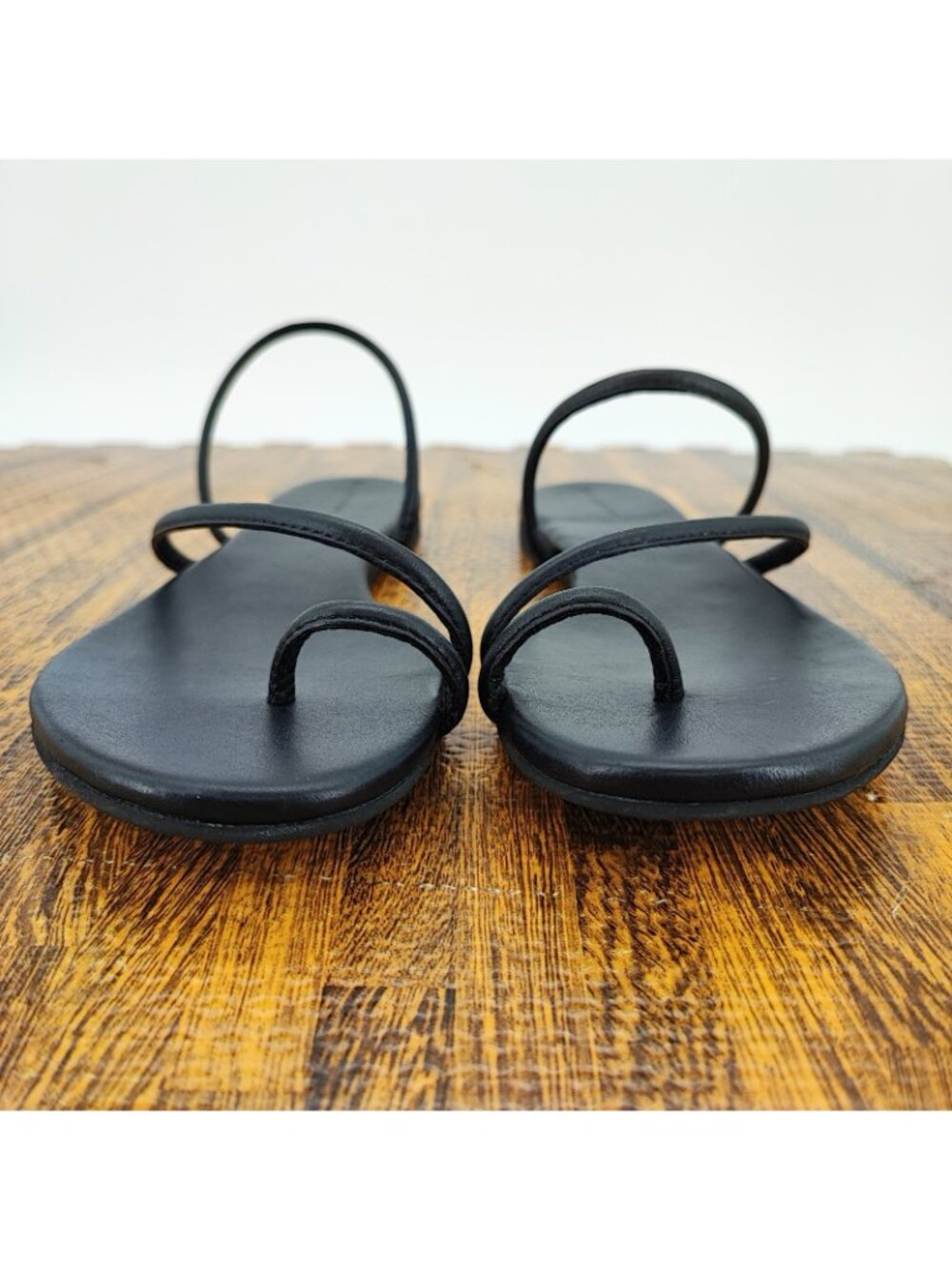 Reformation Ludo Women’s 7.5 US Sandals Leather Black Minimalist Strappy - Picture 3 of 6
